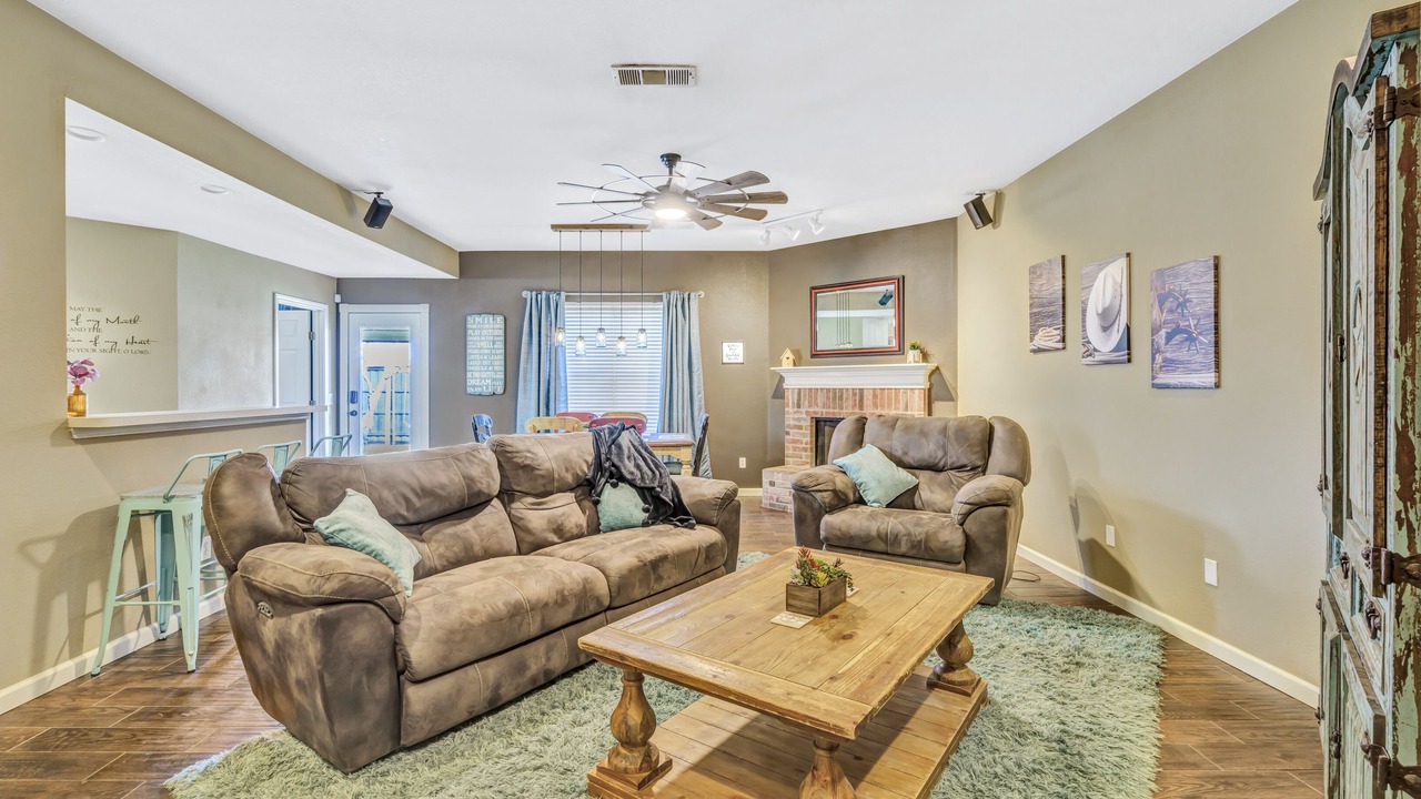 Photo of Livingroom in Wylie