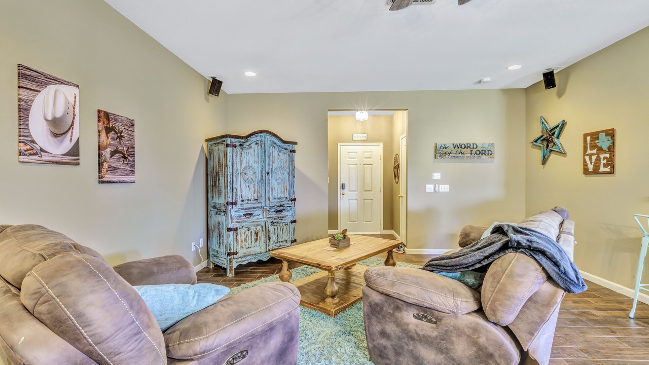 Photo of Livingroom in Wylie