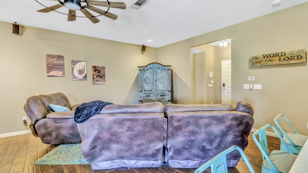 Photo of Livingroom in Wylie