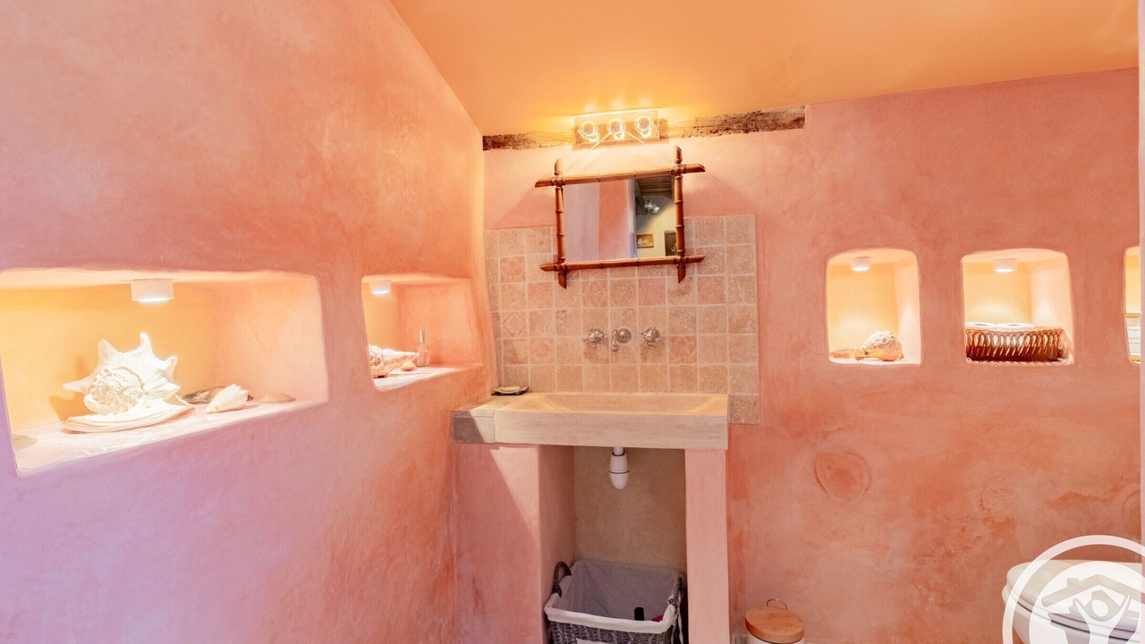 Photo of Bathroom in Montfort