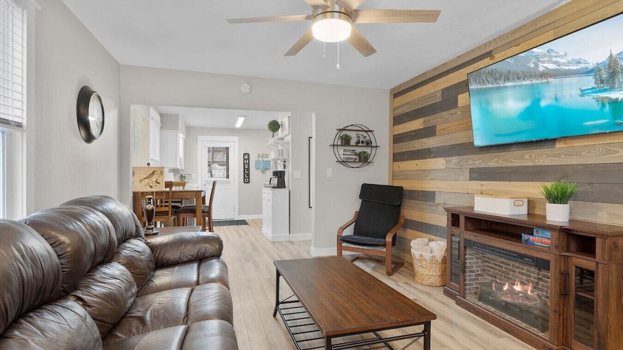 Photo of Livingroom in Marquette