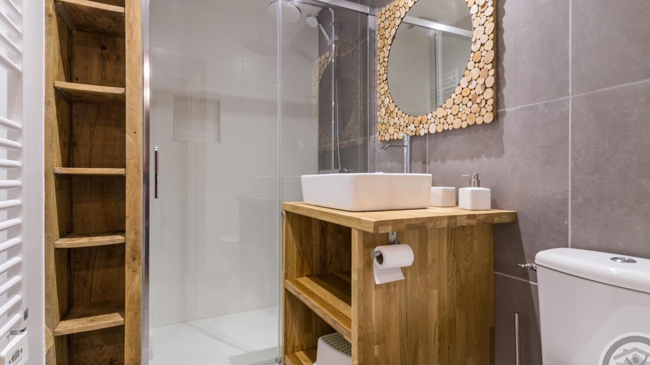 Photo of Bathroom in Jullouville