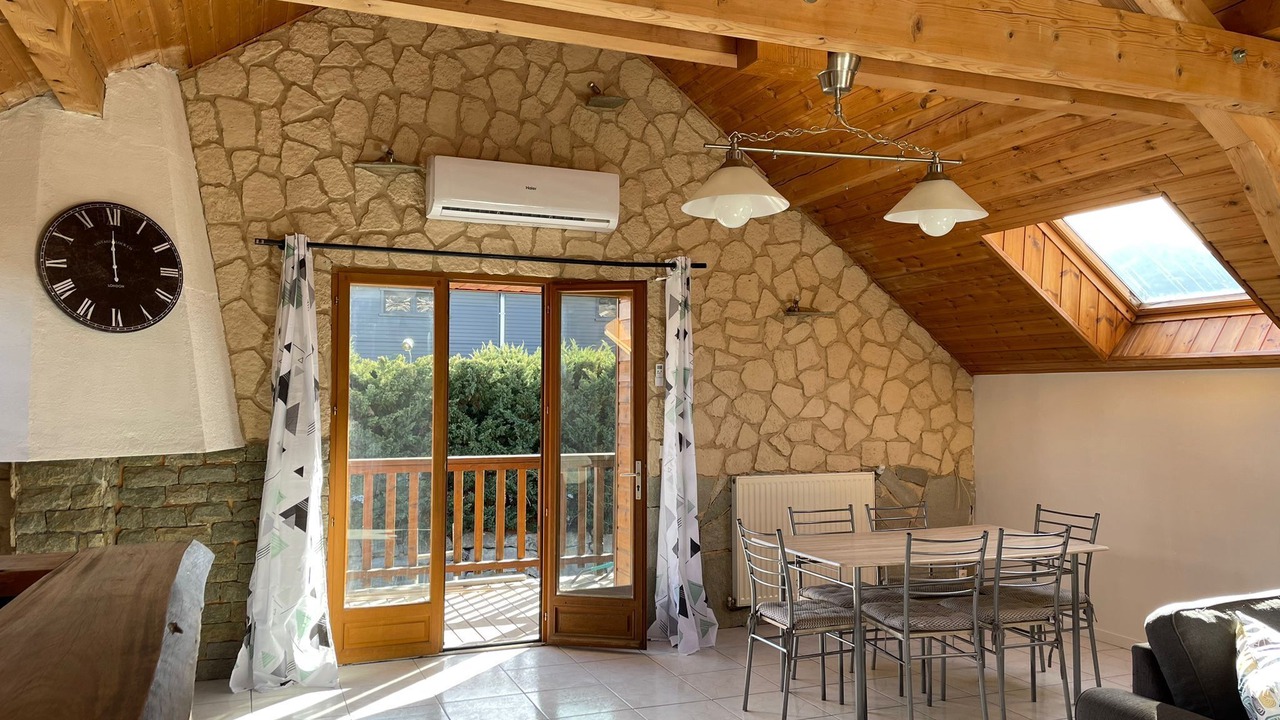 Photo of Livingroom in Embrun