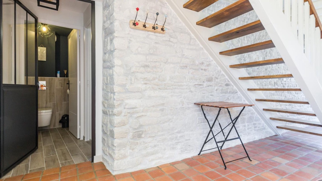 Photo of Others in Ardevon