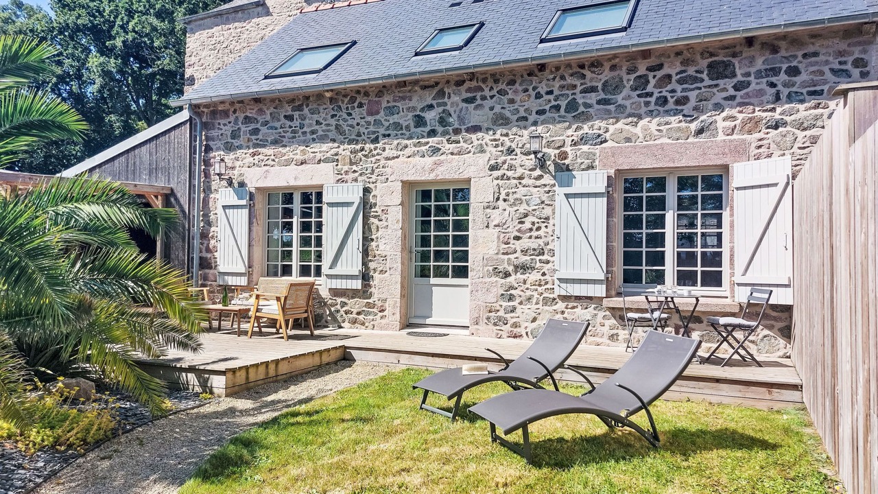 Photo of Others in Frehel