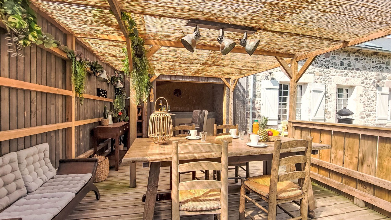 Photo of Others in Frehel