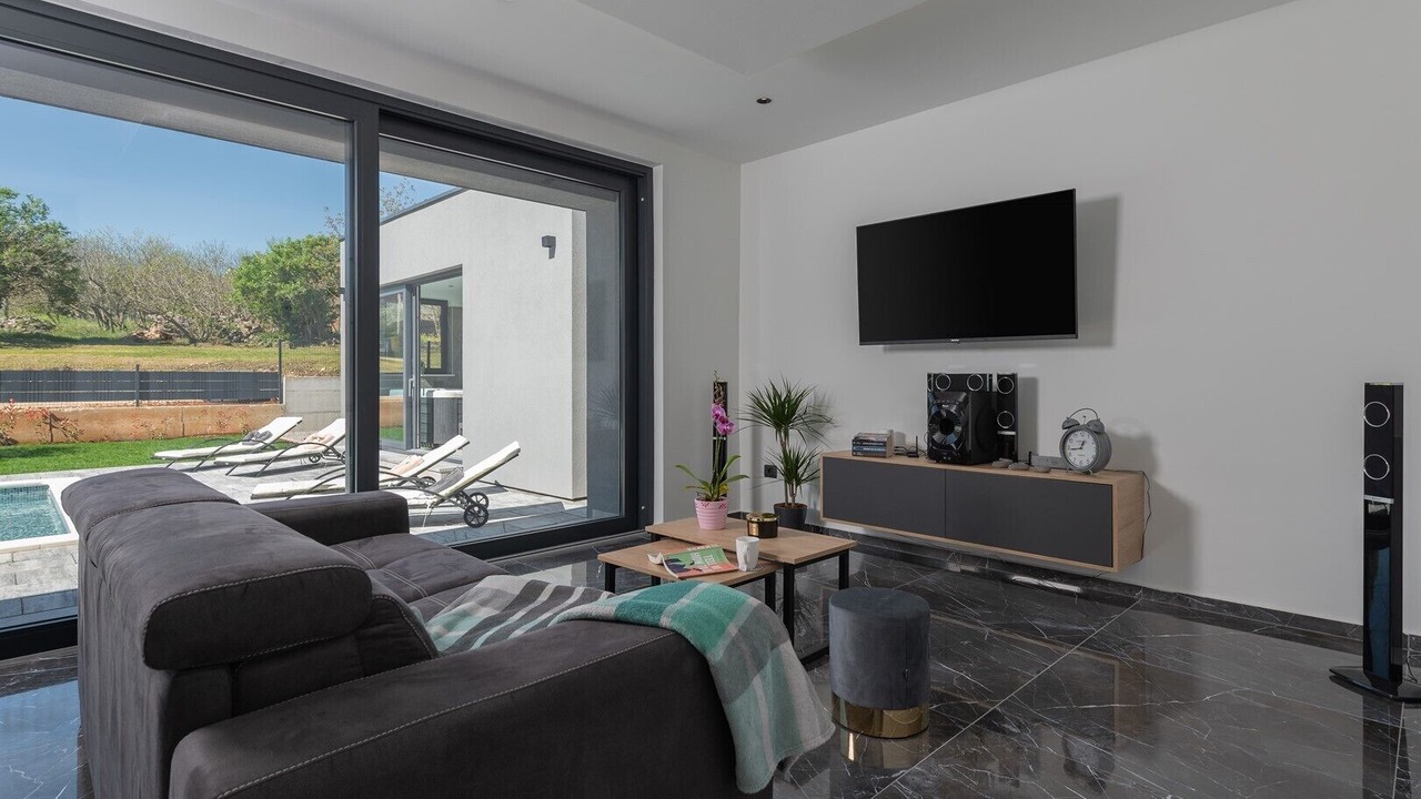 Photo of Livingroom in Sumber
