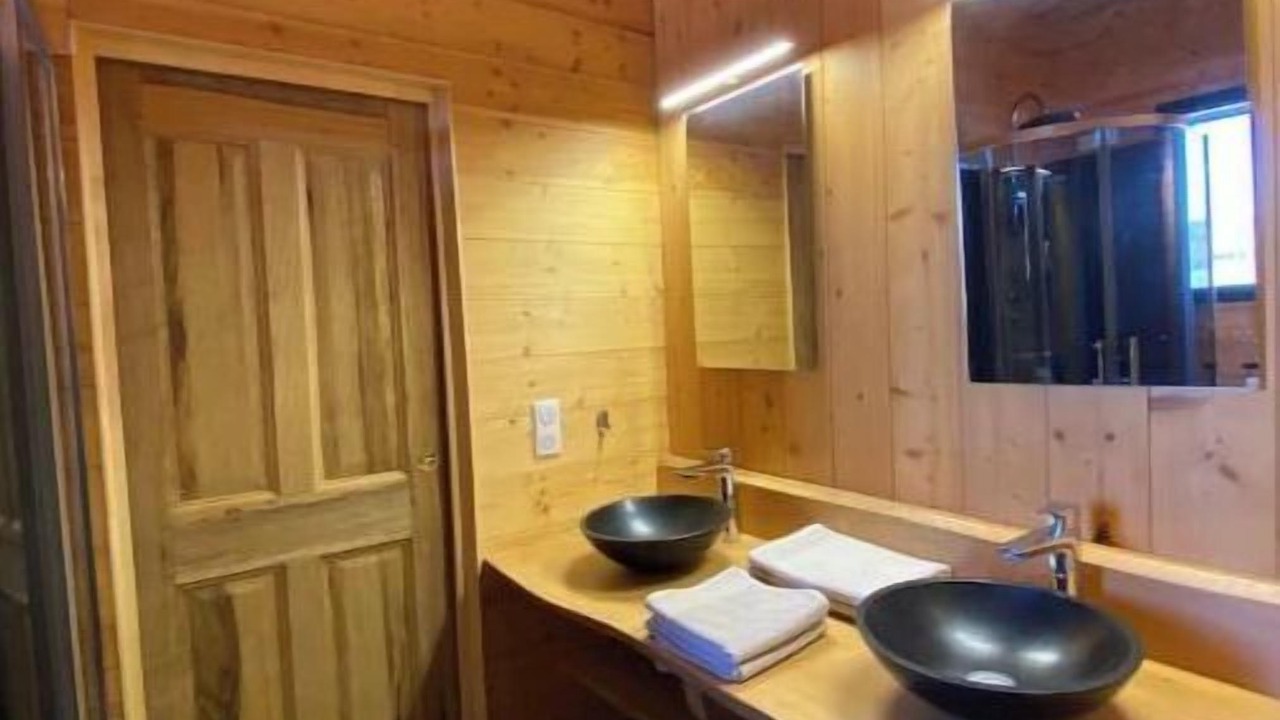 Photo of Bathroom in Salindres