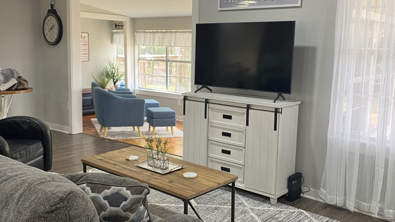 Photo of Livingroom in Zavalla