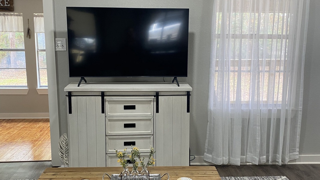 Photo of Livingroom in Zavalla