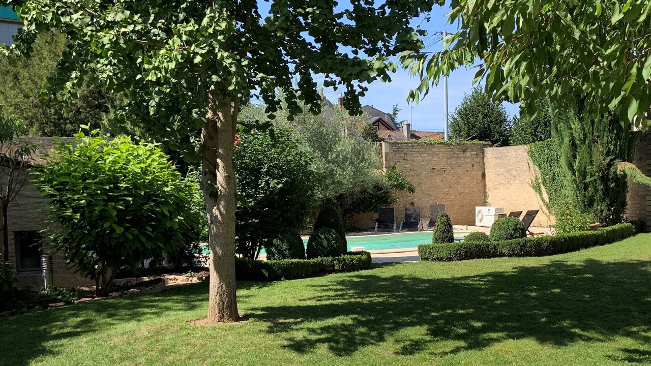 Photo of Others in Beaune