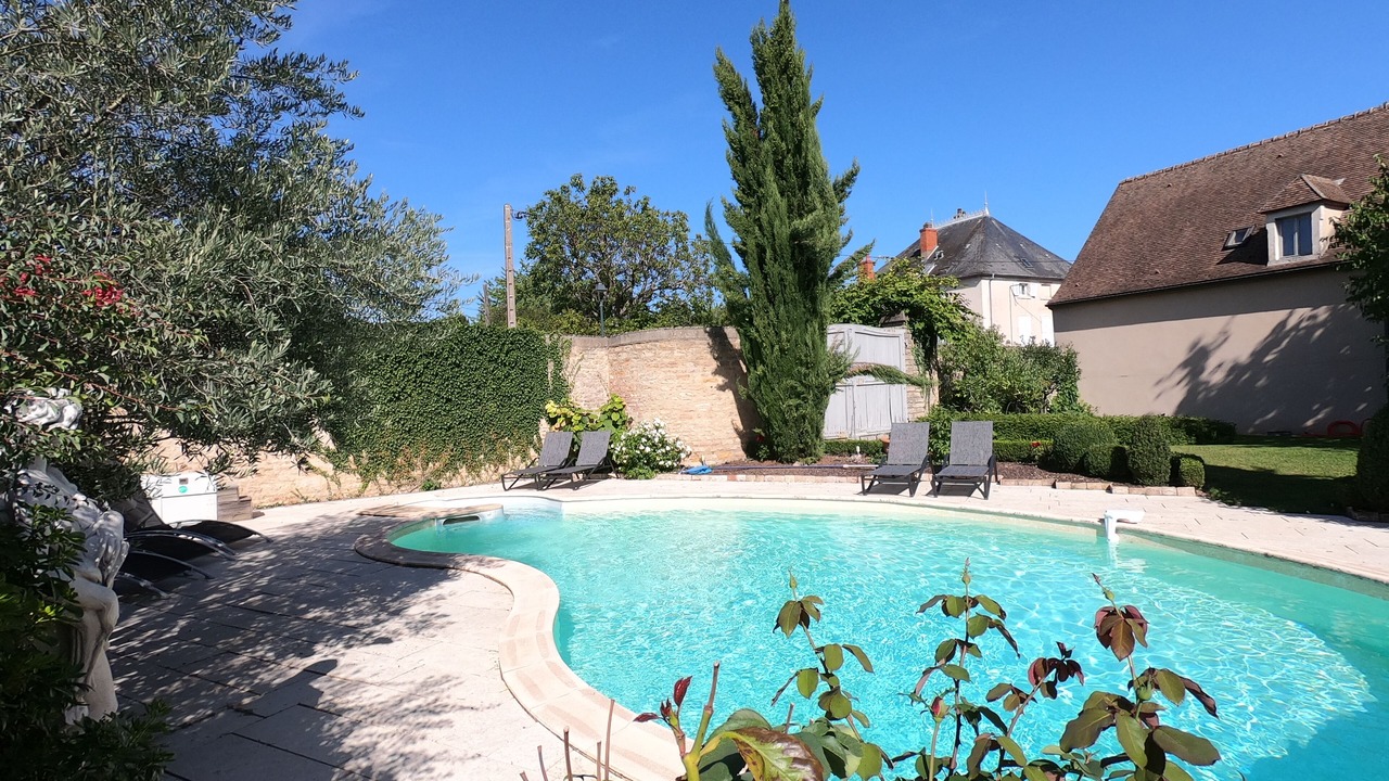 Photo of Others in Beaune