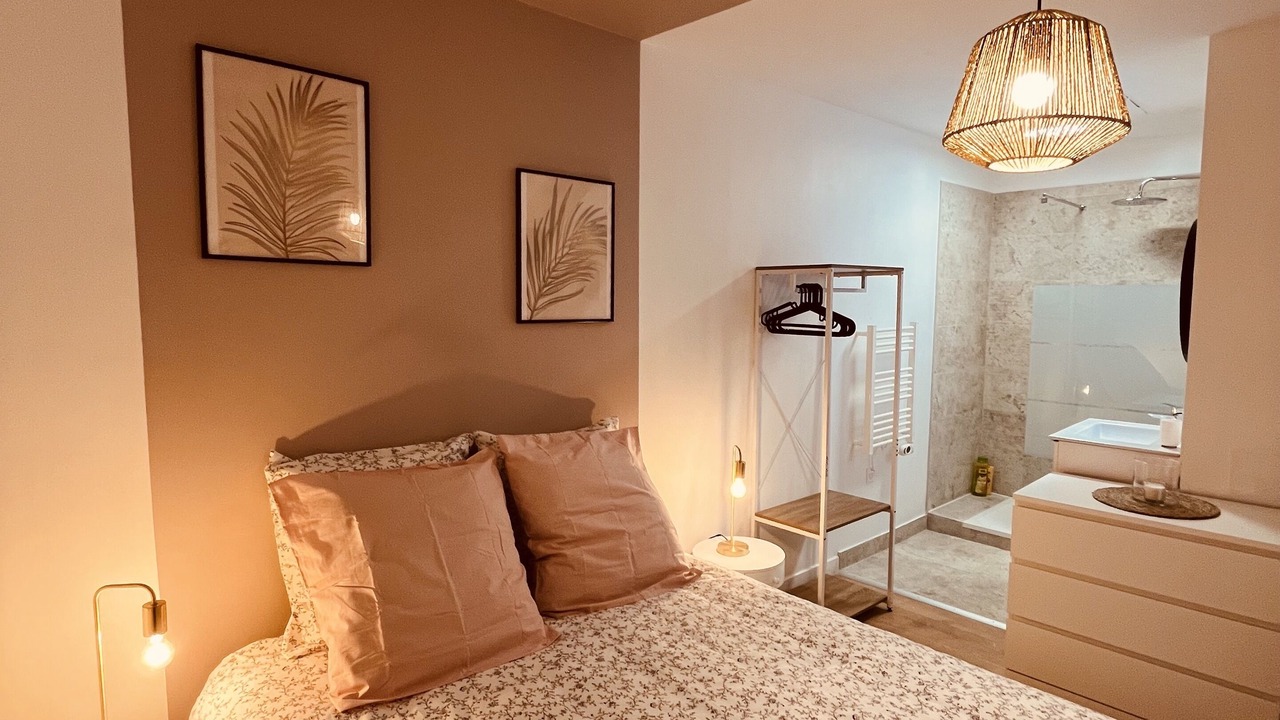 Photo of Bedroom in Gannat