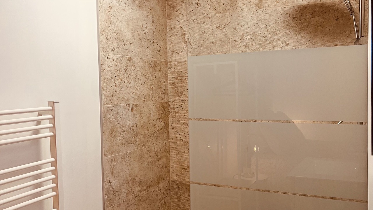 Photo of Bathroom in Gannat