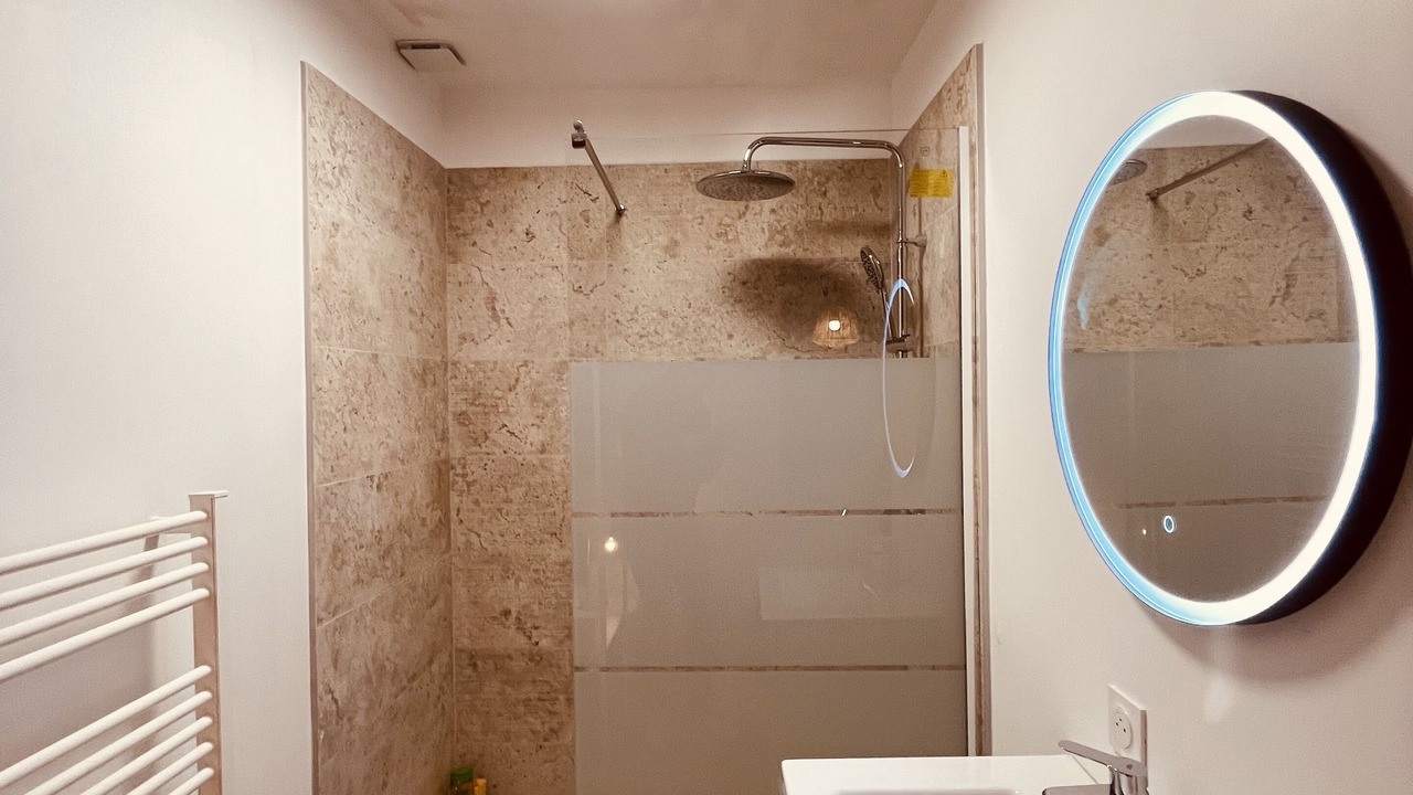 Photo of Bathroom in Gannat