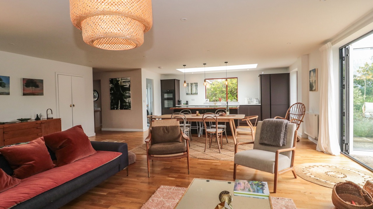 Photo of Livingroom in West Lydford