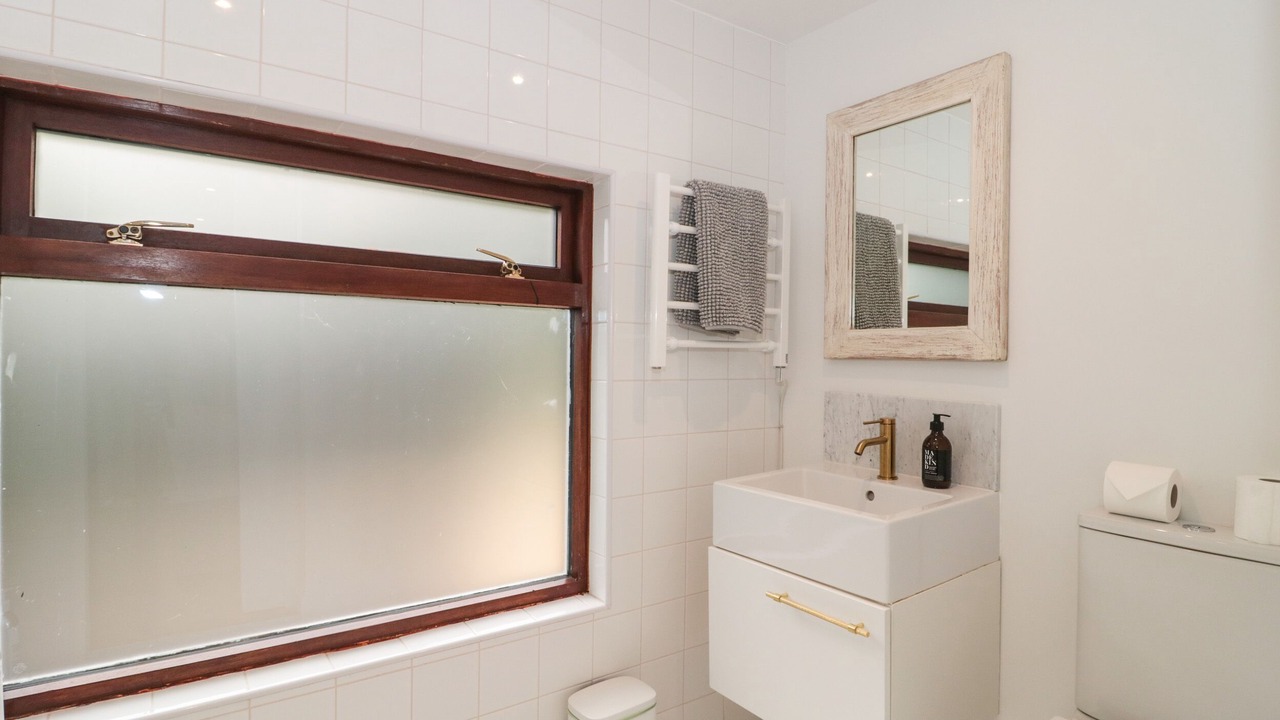 Photo of Bathroom in West Lydford