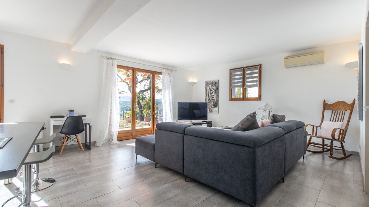 Photo of Livingroom in Mouans-Sartoux