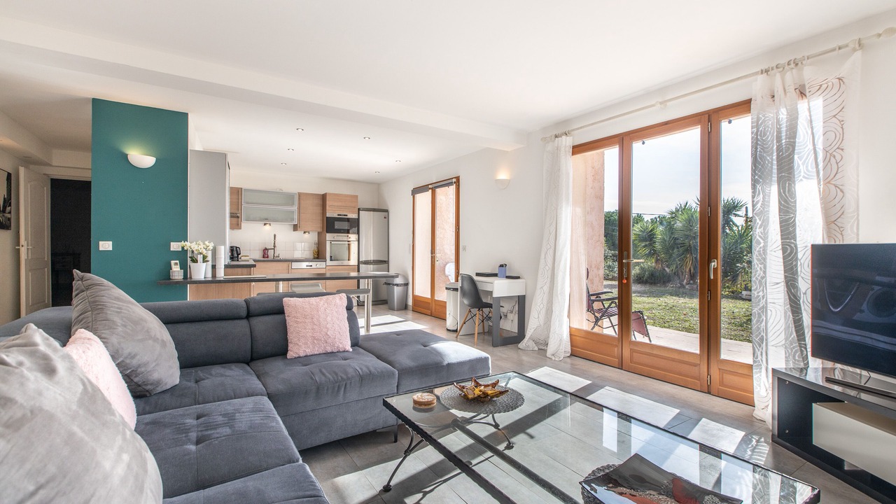 Photo of Livingroom in Mouans-Sartoux