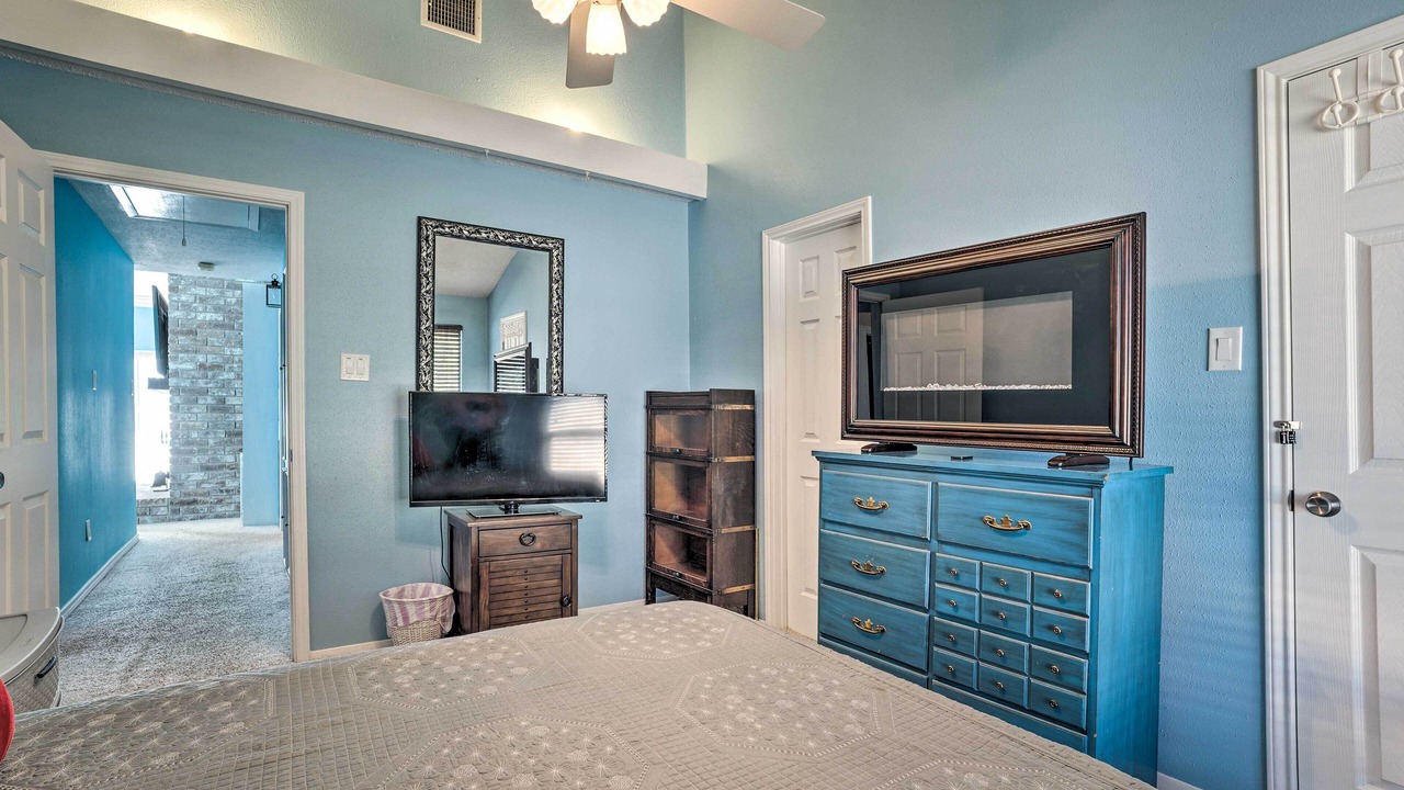 Photo of Bedroom in West Livingston