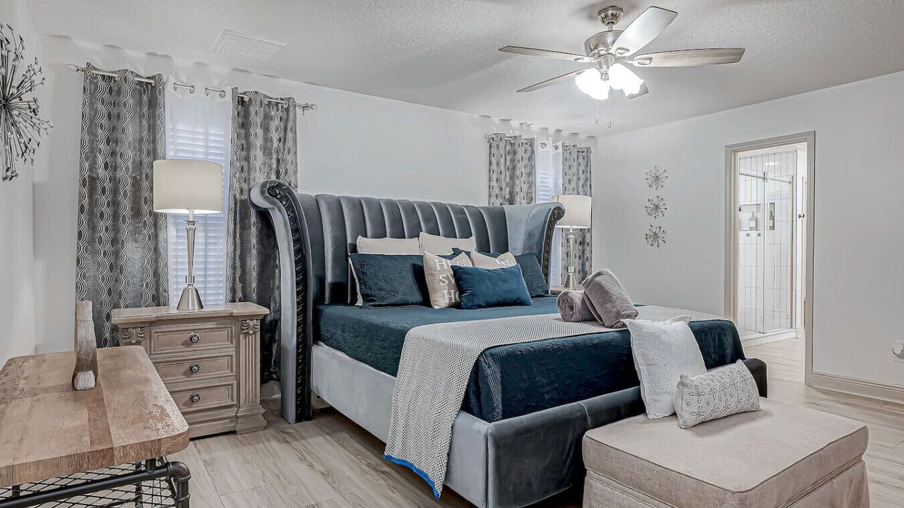 Photo of Bedroom in Humble