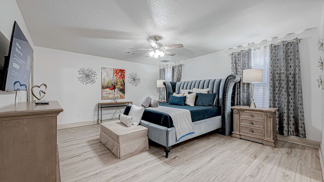 Photo of Bedroom in Humble
