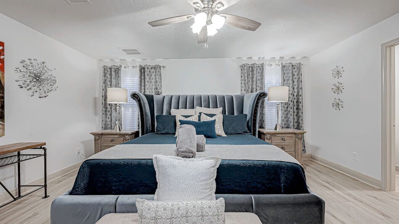 Photo of Bedroom in Humble