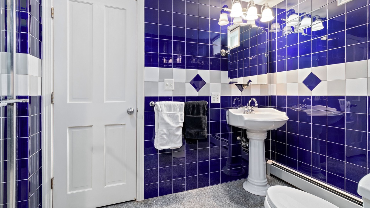 Photo of Bathroom in Central Square