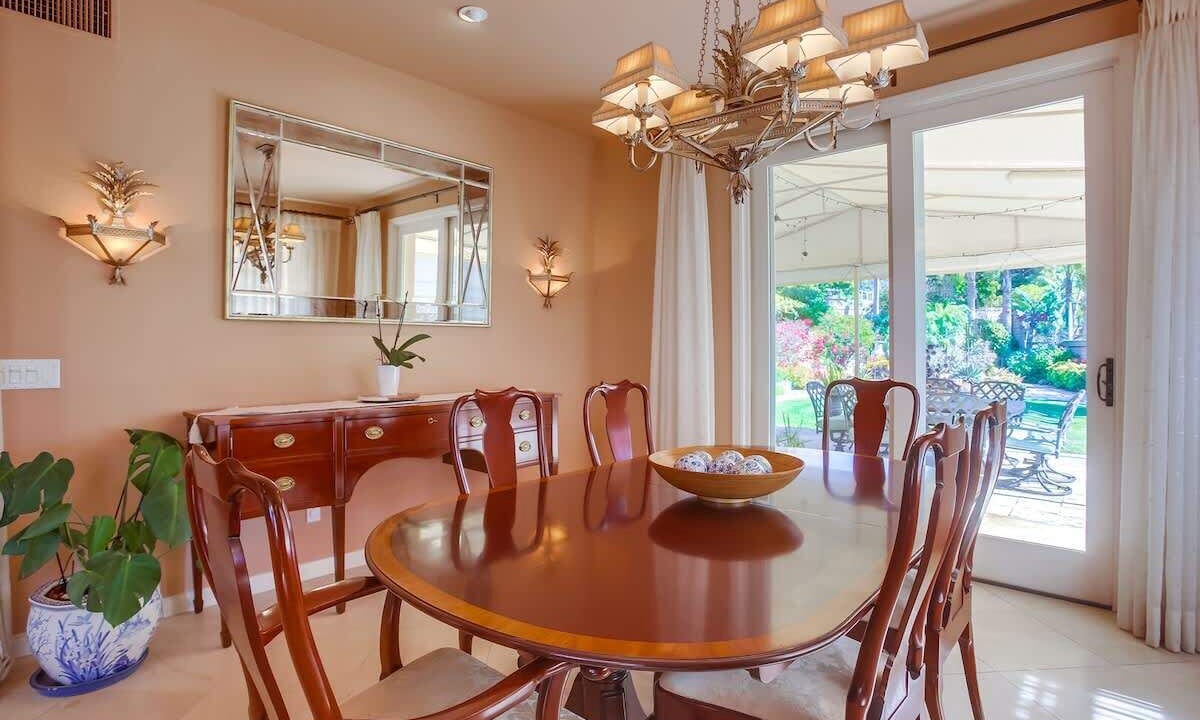 Photo of Bedroom in La Jolla Mesa