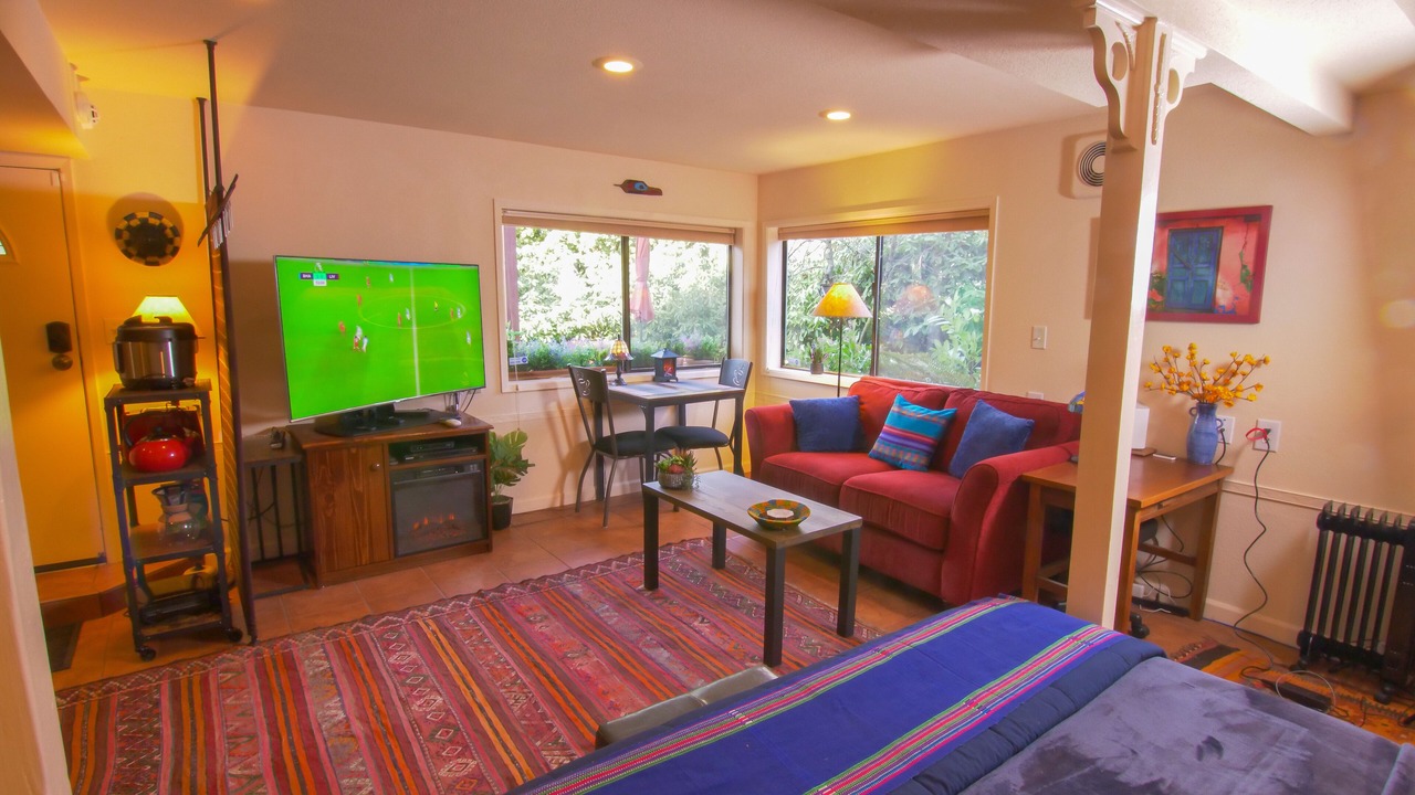 Photo of Bedroom in Edmonds