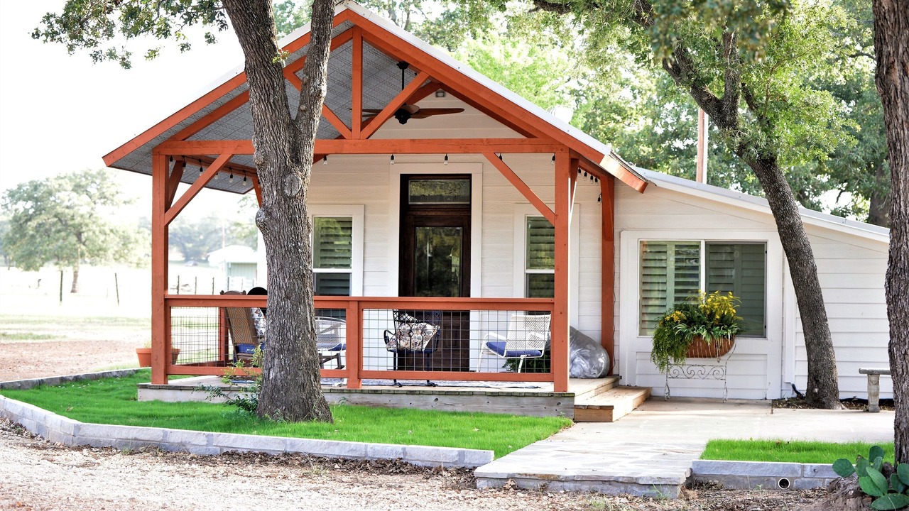 Photo of Outdoor in Paige