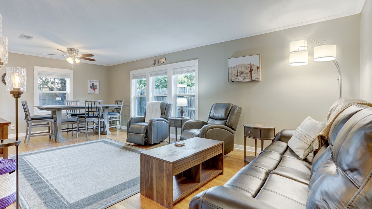 Photo of Livingroom in Austin