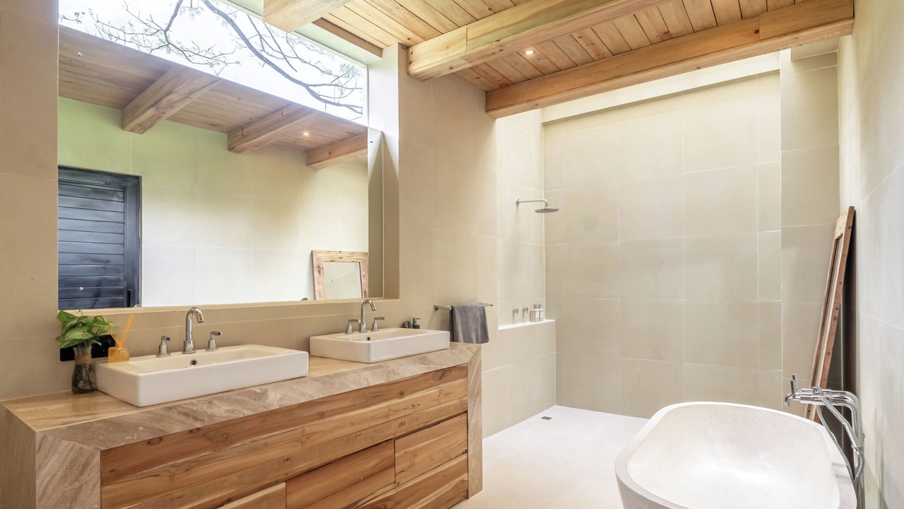 Photo of Bathroom in Batu Bolong