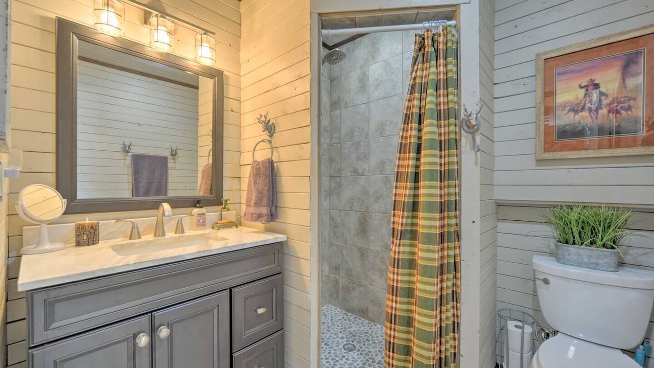 Photo of Bathroom in Kendalia