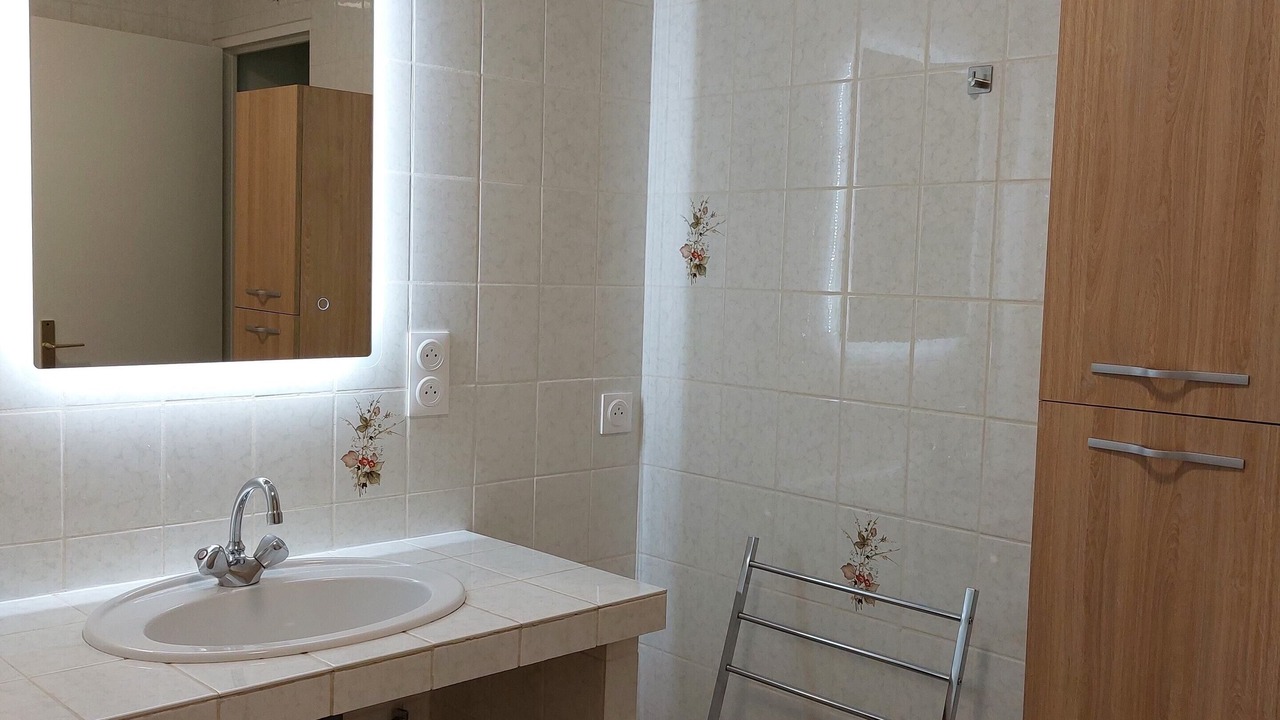 Photo of Bathroom in Boyardville