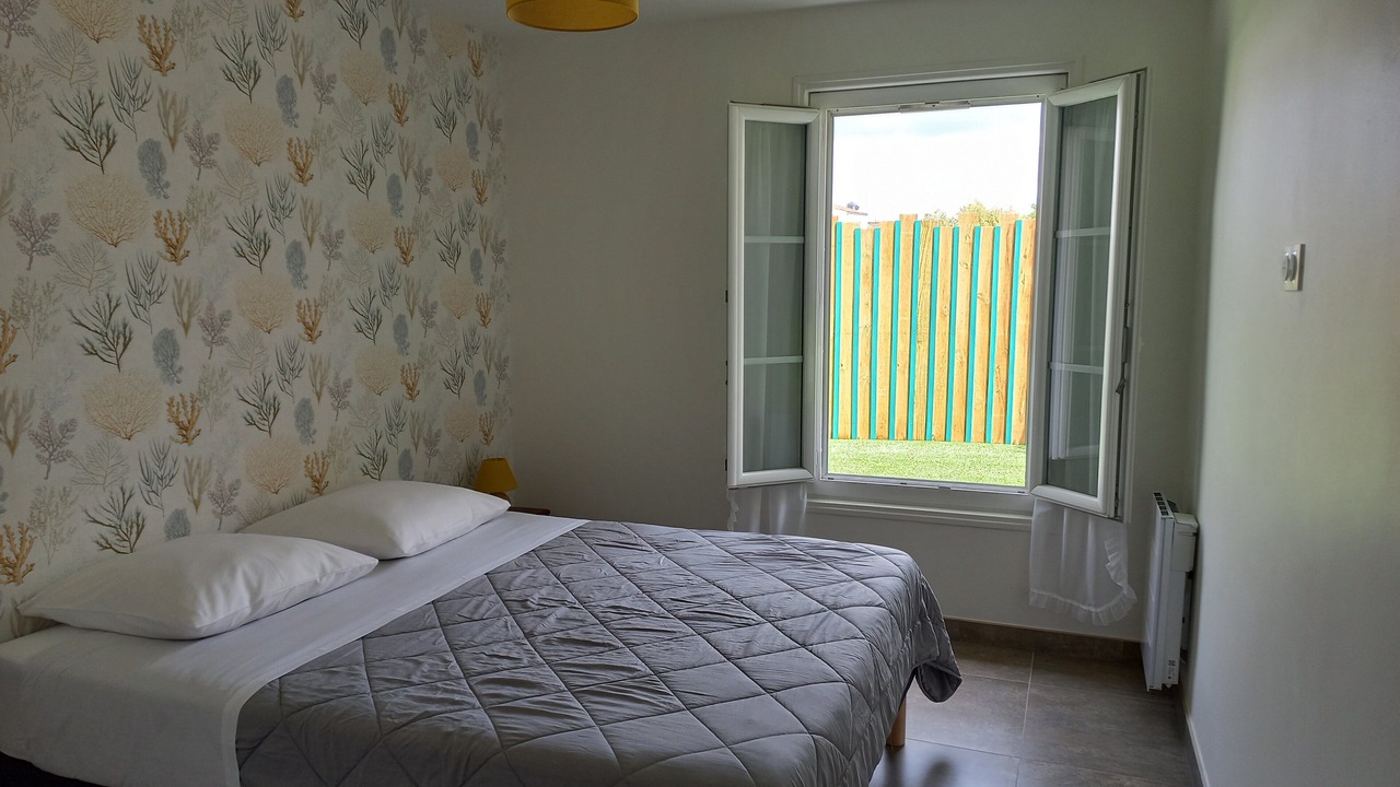 Photo of Bedroom in Boyardville