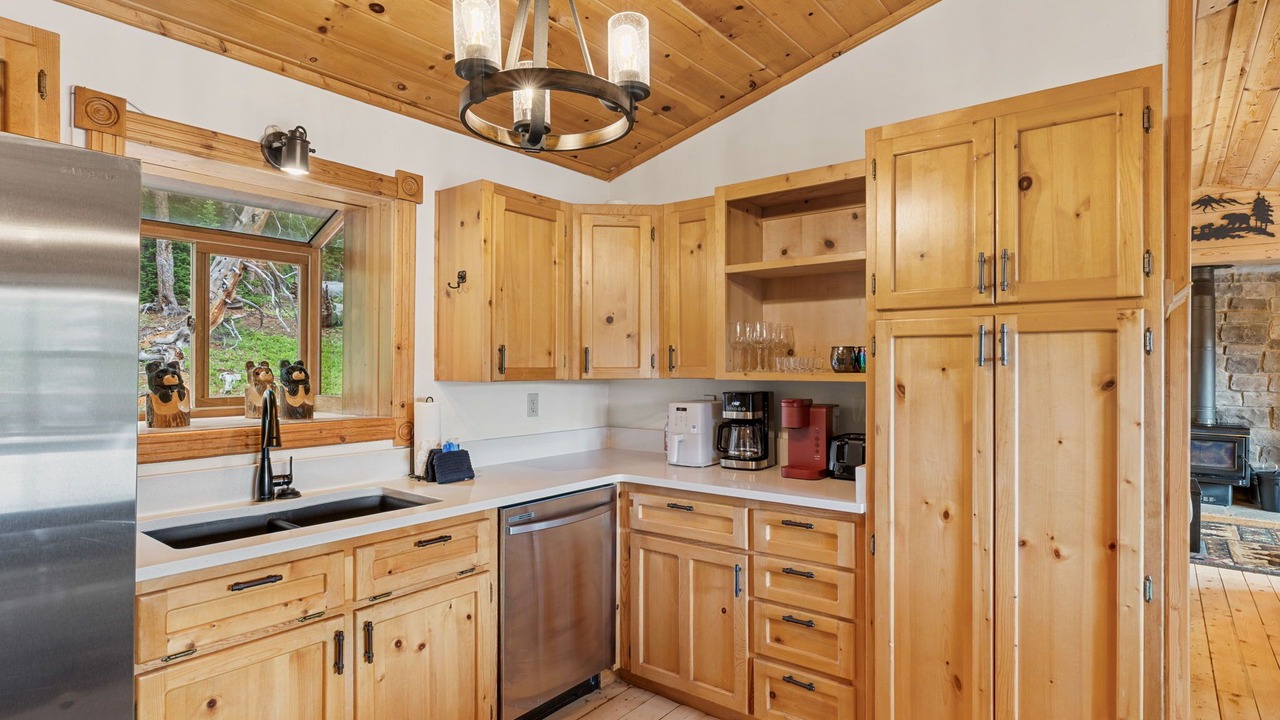 Photo of Kitchen in Quandary Village