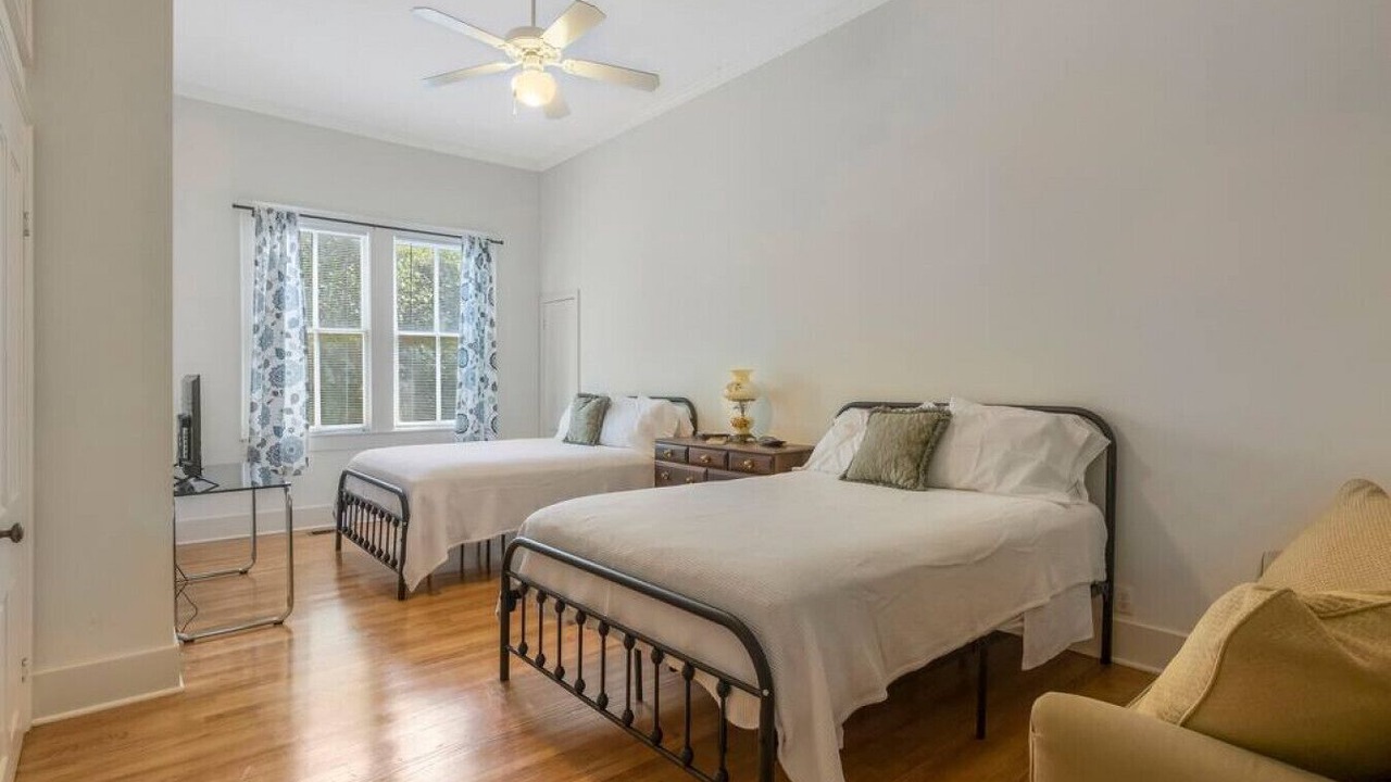Photo of Bedroom in Downtown