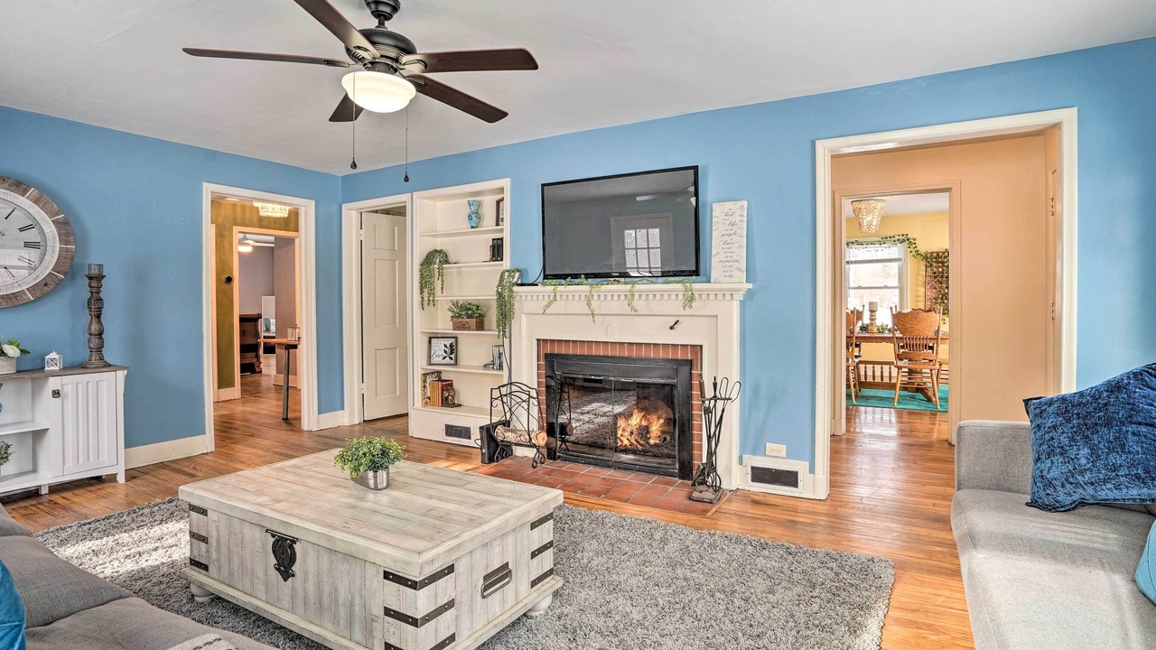Photo of Livingroom in Minetto