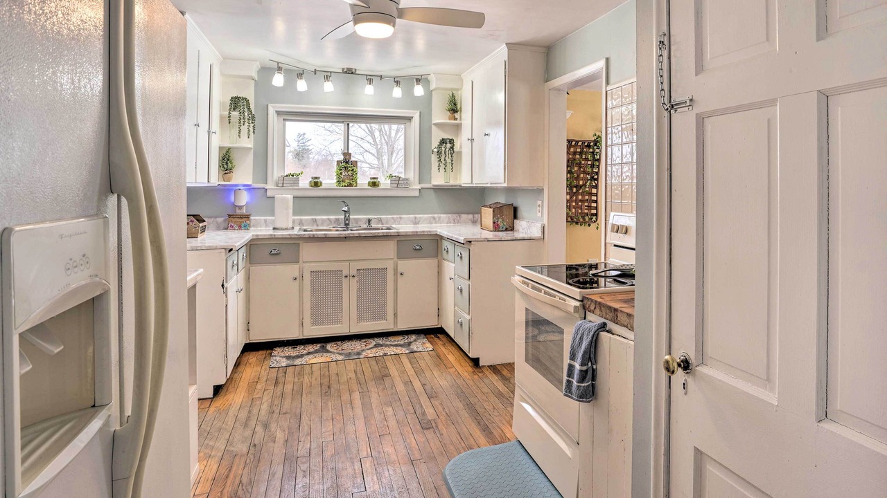 Photo of Kitchen in Minetto
