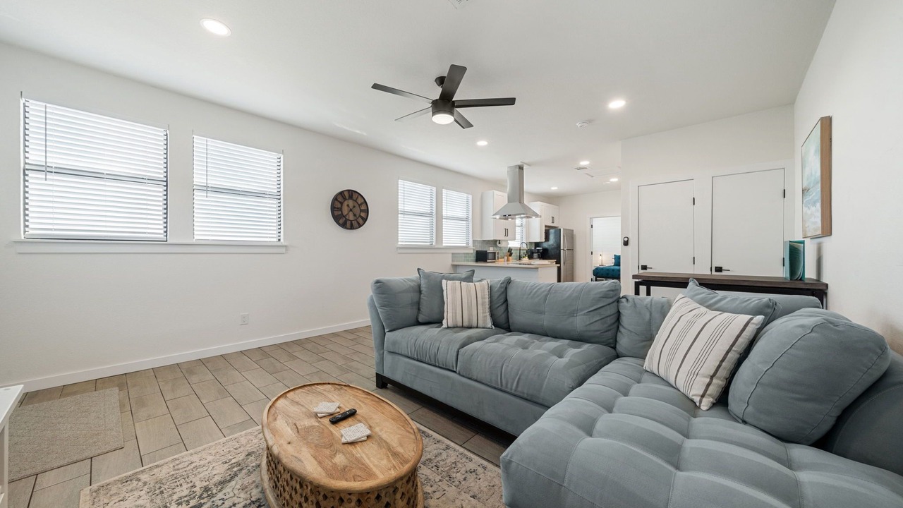 Photo of Livingroom in Falconhead West