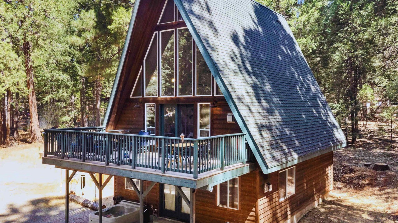 Photo of Bathroom in Shingletown