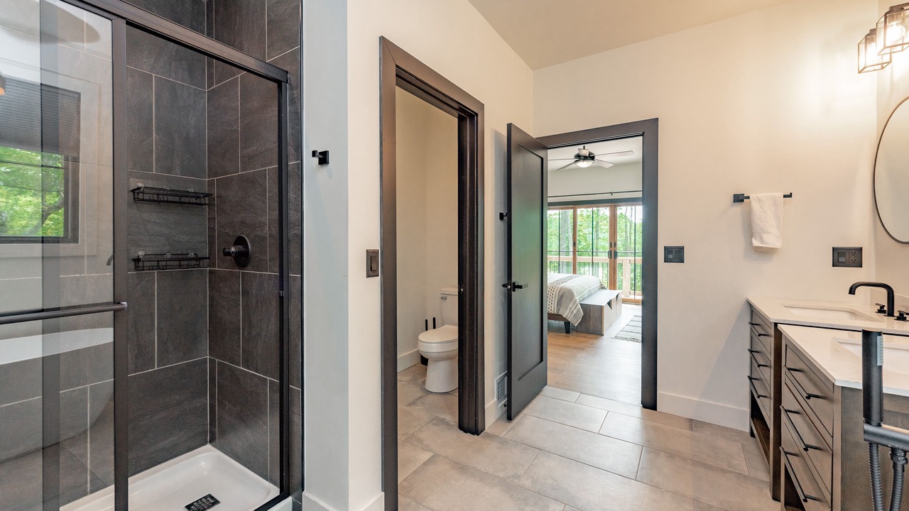 Photo of Bathroom in Sky Valley