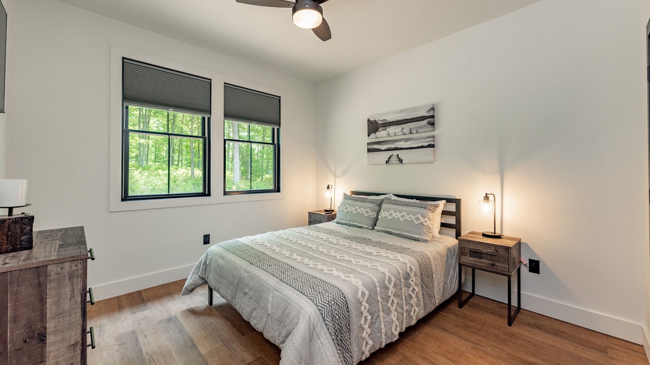 Photo of Bedroom in Sky Valley