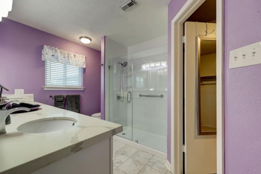 Photo of Bathroom in Heritage Park