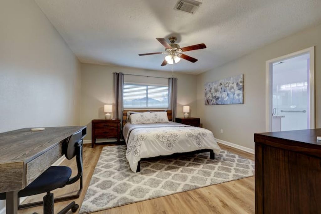 Photo of Bedroom in Heritage Park