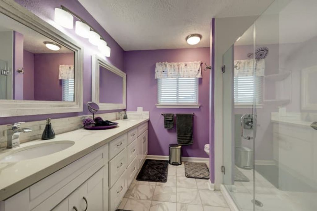 Photo of Bathroom in Heritage Park