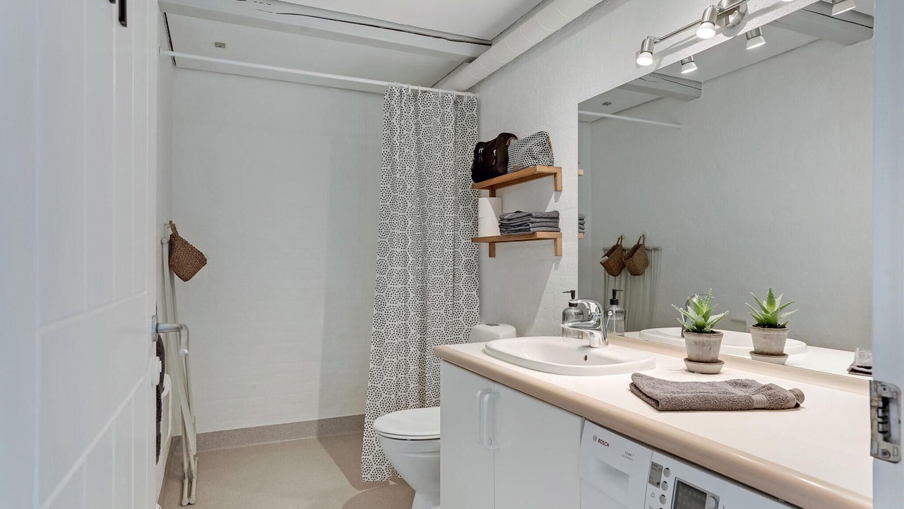 Photo of Bathroom in Skram
