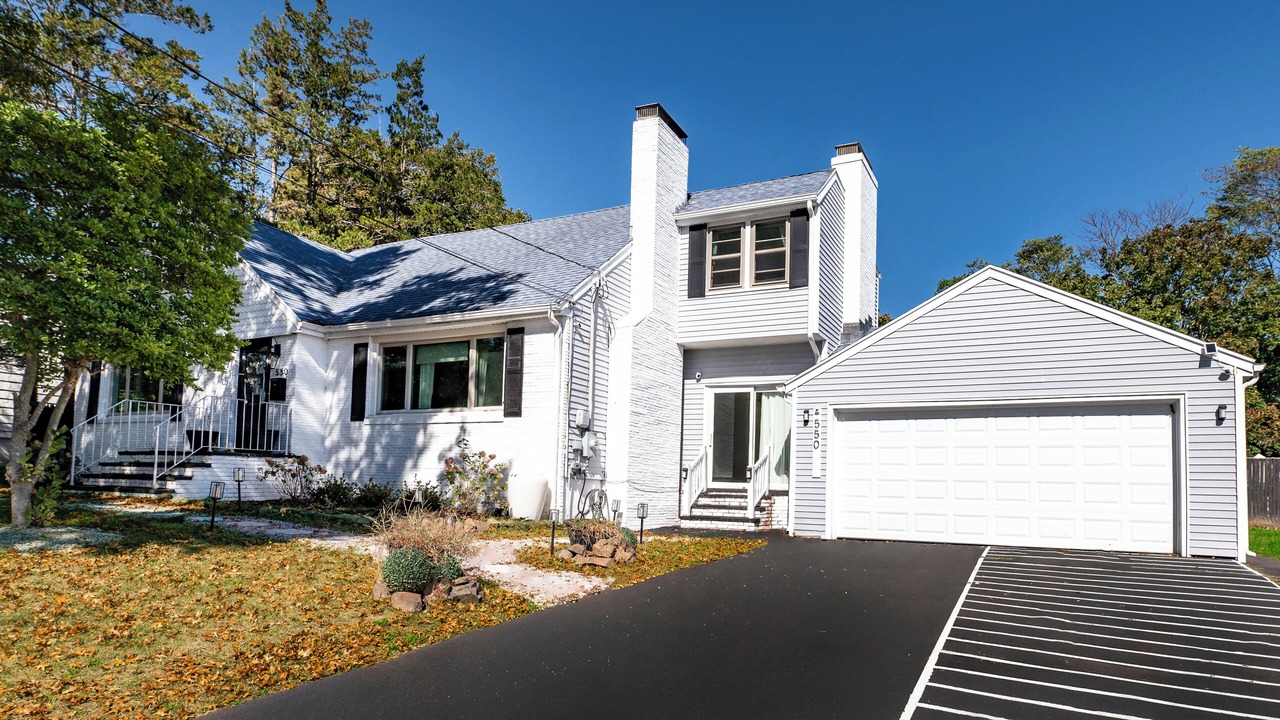 Photo of Others in East Shore