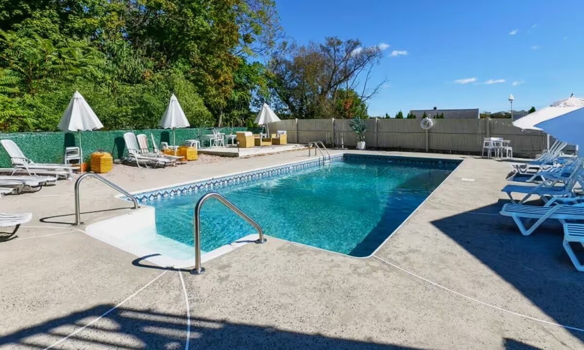 Photo of Outdoor in East Shore